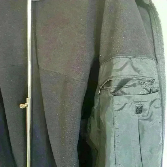 Lands End Mens black fleece jacket with 7 pockets zipper closure - Picture 10 of 14